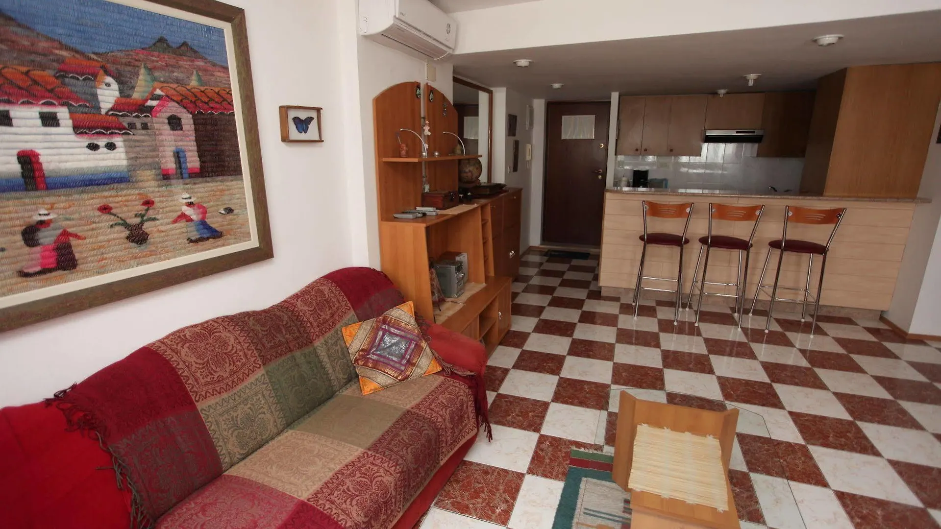 Split Apartments Peric 0*,