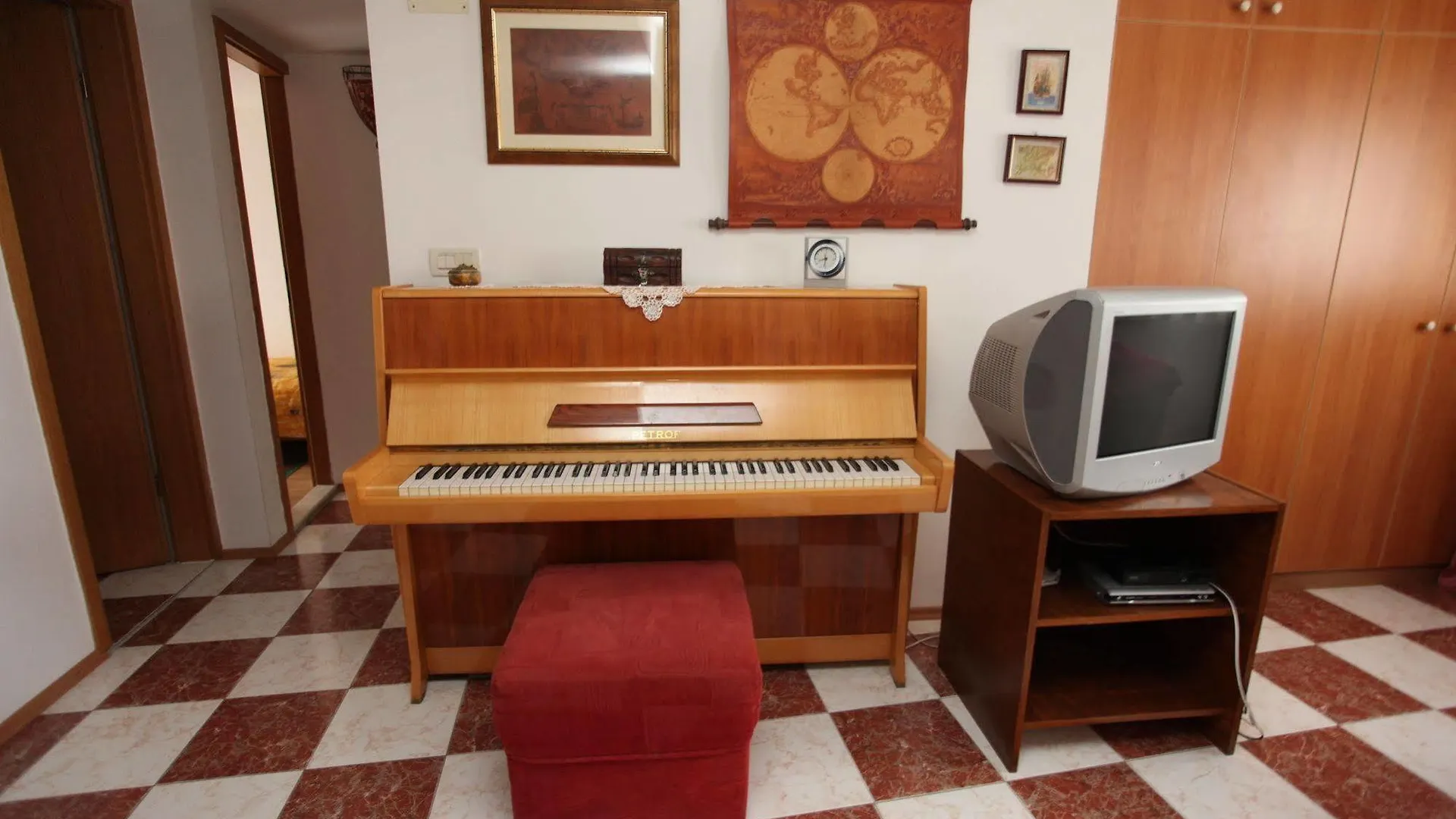 Split Apartments Peric